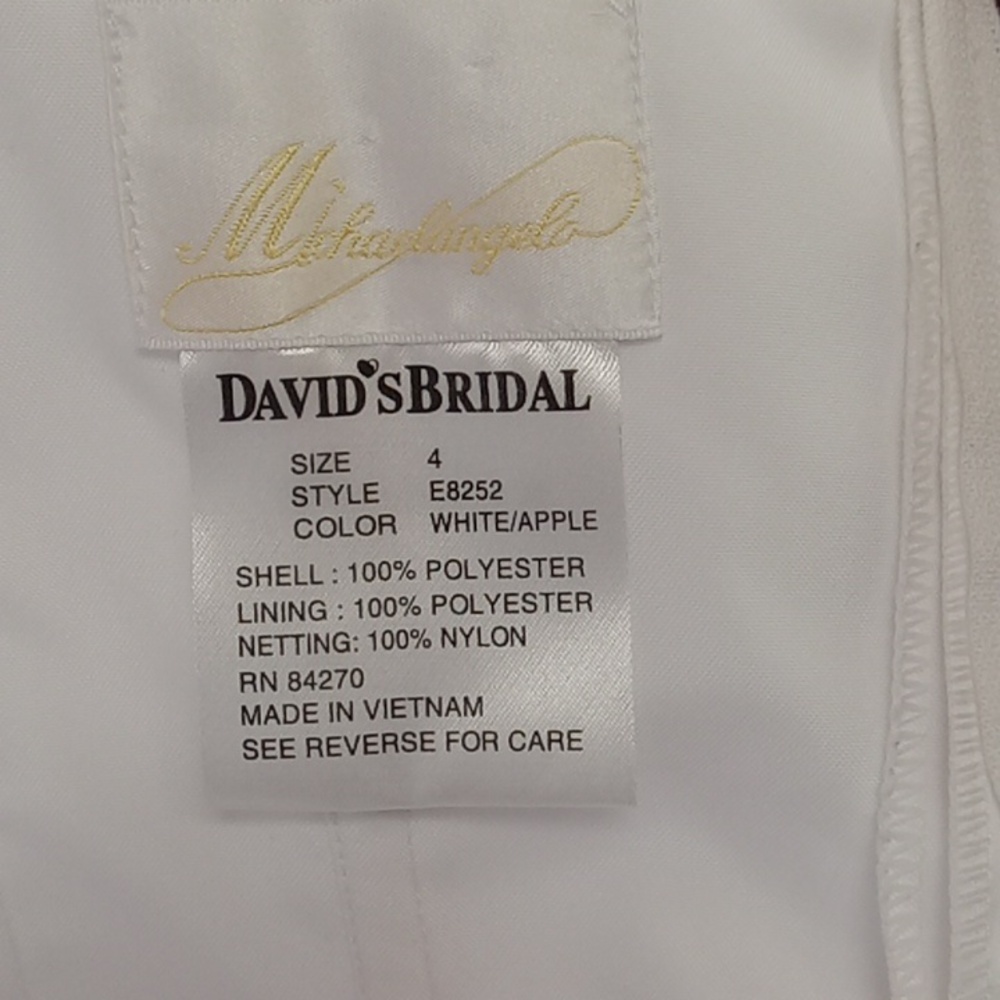 David's Bridal size 4 wedding gown - Picture 4 of 4